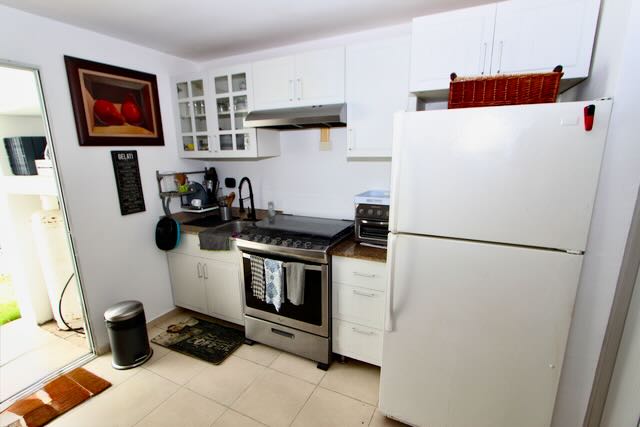 VENDO CASA TIPO TOWN HOUSE EN LA JACOBO MAJLUTA en República Dominicana