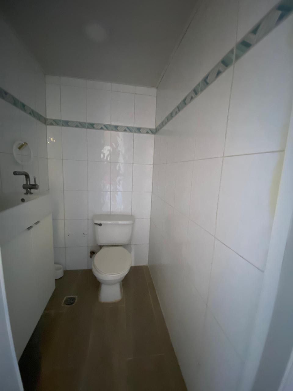 ALQUILO  APARTAMENTO EN SERRALLES UN 4 NIVEL