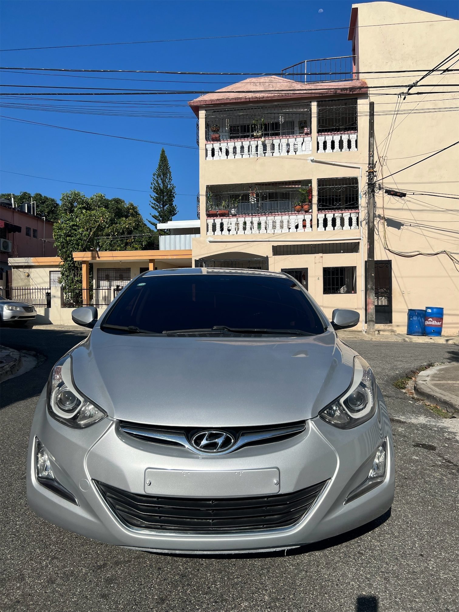 SE VENDE HYUNDAI AVANTE 2014 GLP FULL