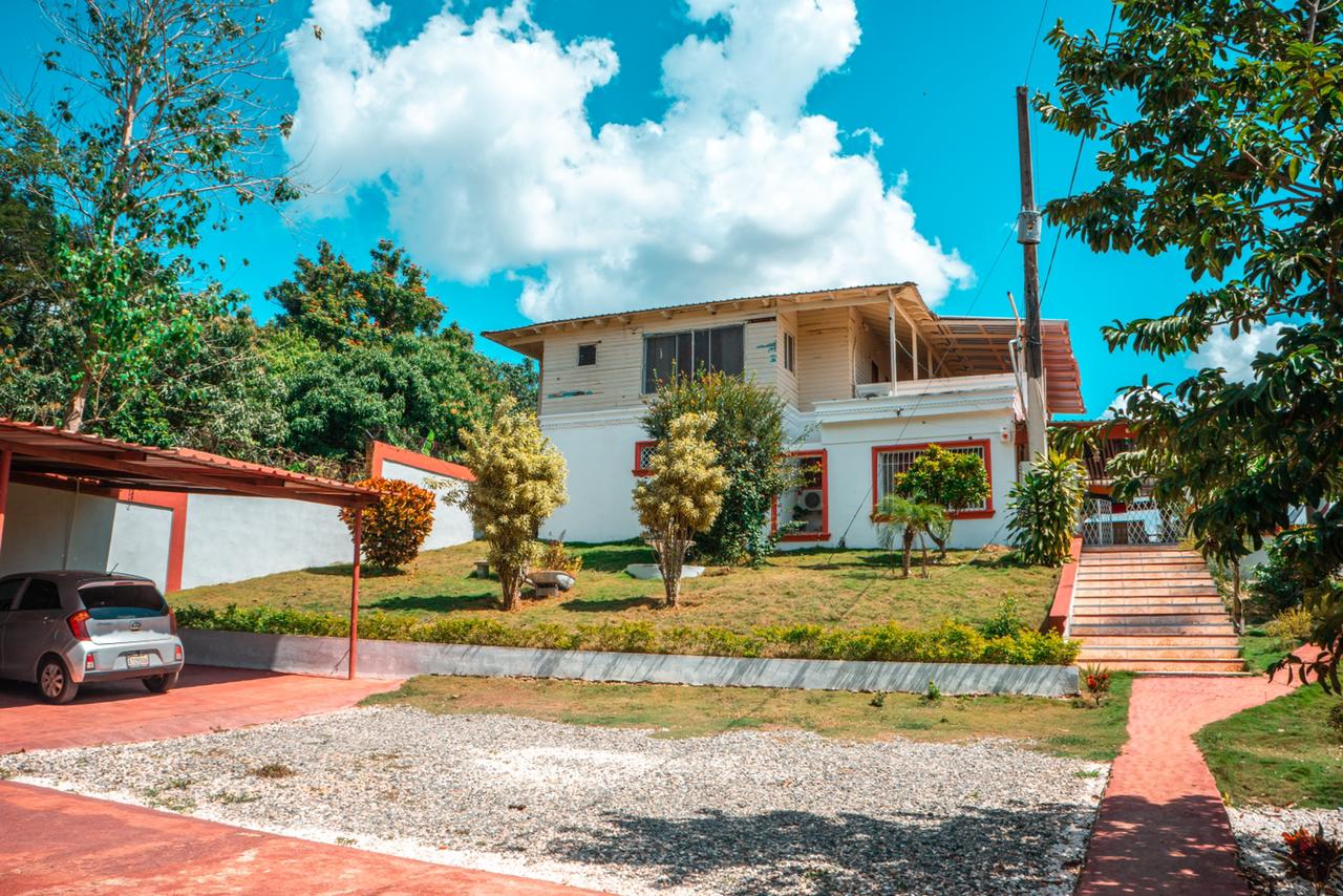 Villa amueblada en Venta en Pedro Bran