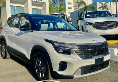 carros.charlies.dealer.kia_.seltos.2026.blanca.us28490.1-2