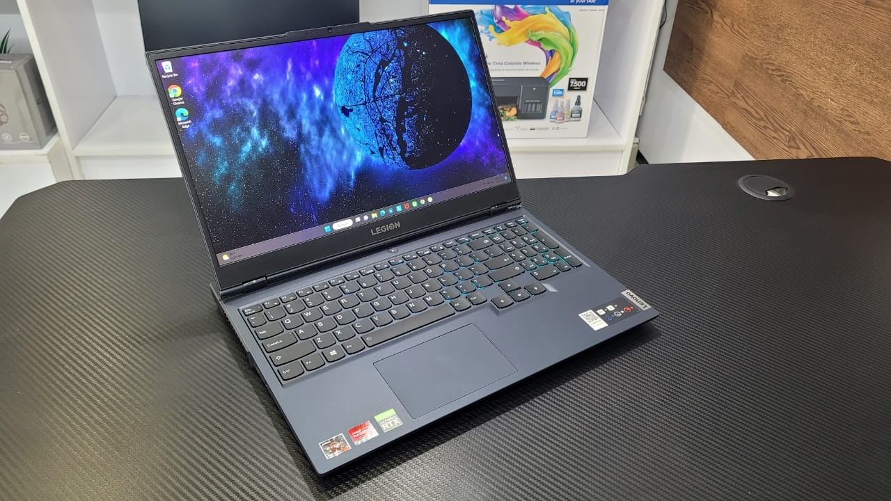 Laptop HP Pavilion , Nvidia Intel i5 7ma , 16GB, 256 SSD , 15.6″ plg en República Dominicana