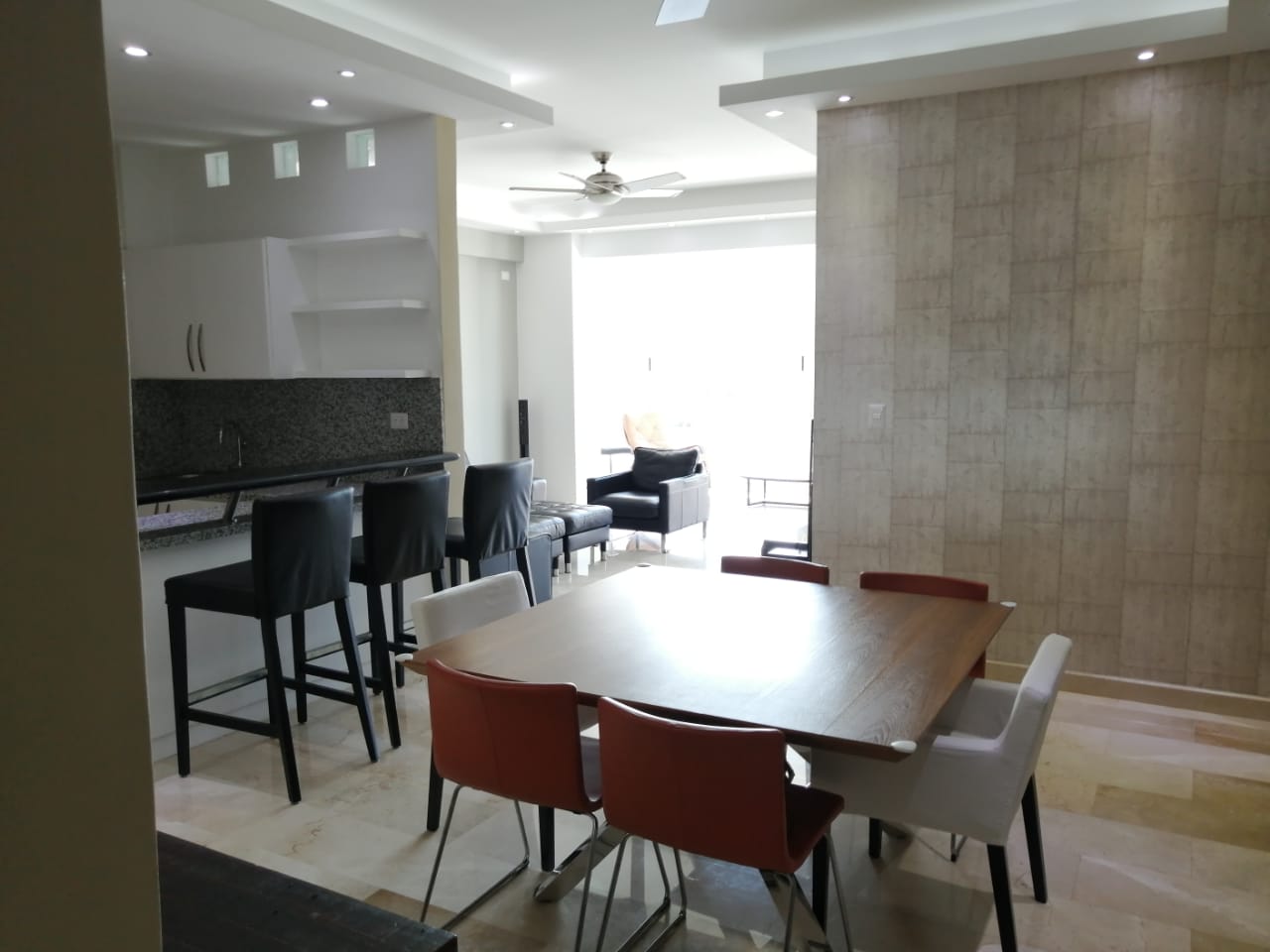 Apartamento en venta 1 Habitación en Miraflores, cerca de la Universidad Unibe en República Dominicana