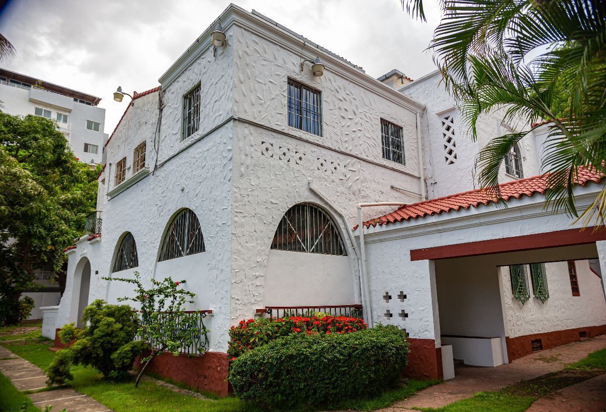 Formidable propiedad en el corazón de Gazcue. en República Dominicana