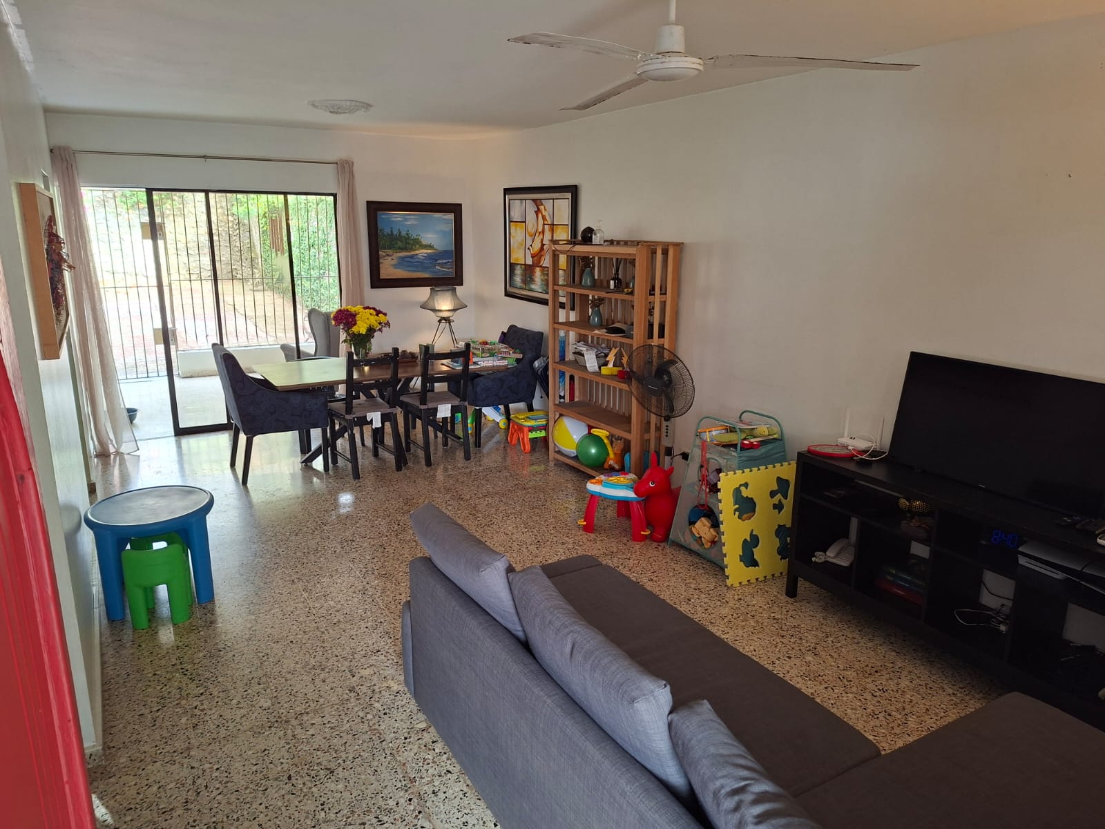 Casa en Venta en Arroyo Manzano Residencial Puerta de Hierro en República Dominicana
