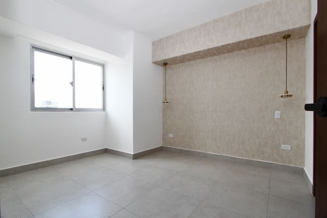 ALQUILO APARTAMENTO EN EVARISTO MORALES CON PISCINA en República Dominicana