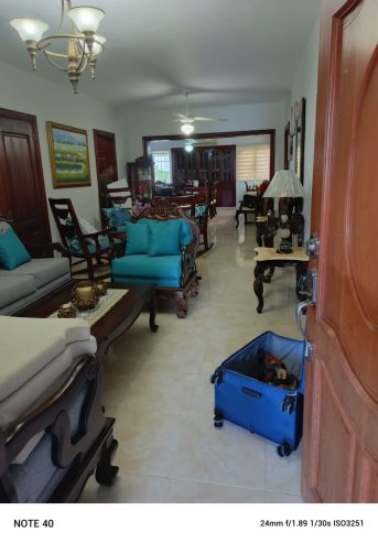 Casa en Venta de 2 Nivele en San josé de conuco, Salcedo, Hermanas Mirabal.