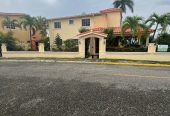 Casa en venta en Arroyo Manzano, Santo Domingo, Distrito Nacional.